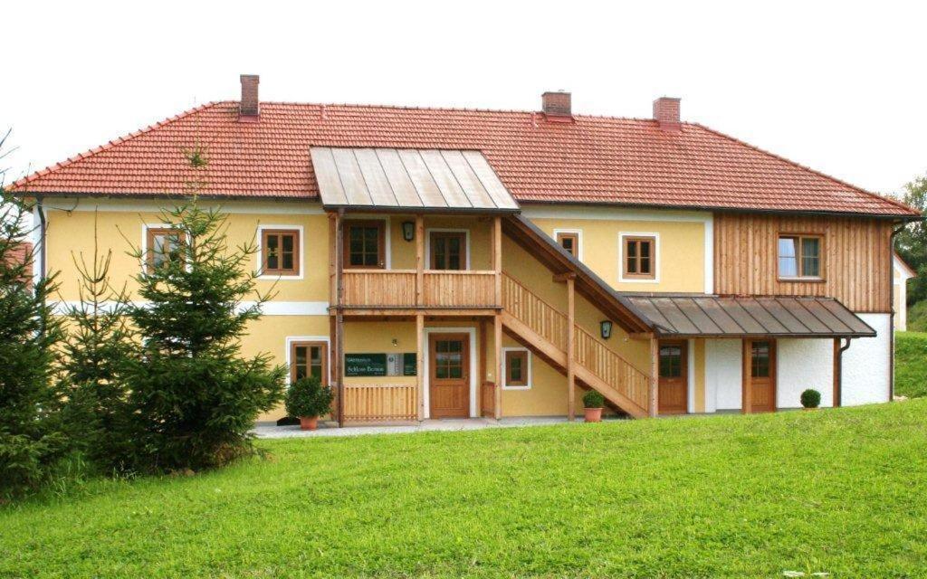 Gastehaus Schloss Bernau Hotel Fischlham Luaran gambar